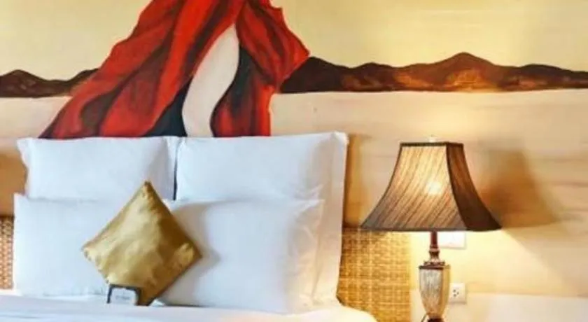 The Henry Hotel Cebu - Multi-use Hotel