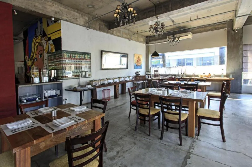 The Henry Hotel Cebu - Multi-use Hotel