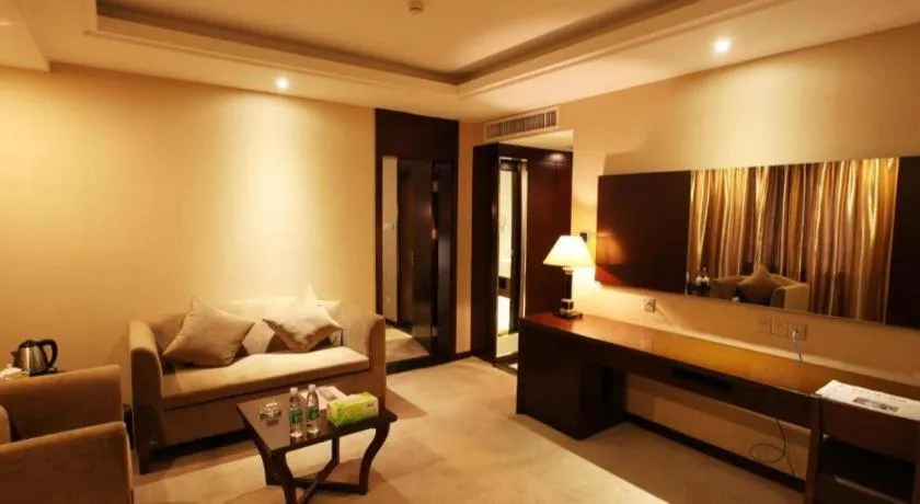 Bed in Yichang Three Gorges Project Hotel