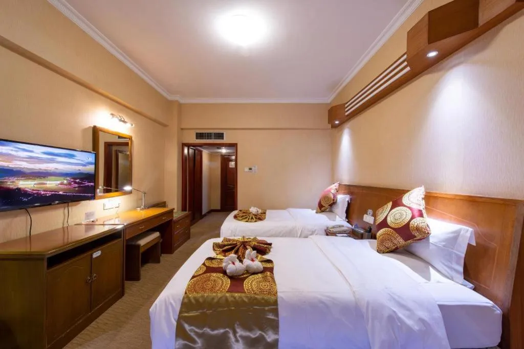 Bed in Yichang Three Gorges Project Hotel