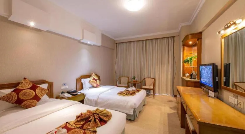 Bed in Yichang Three Gorges Project Hotel