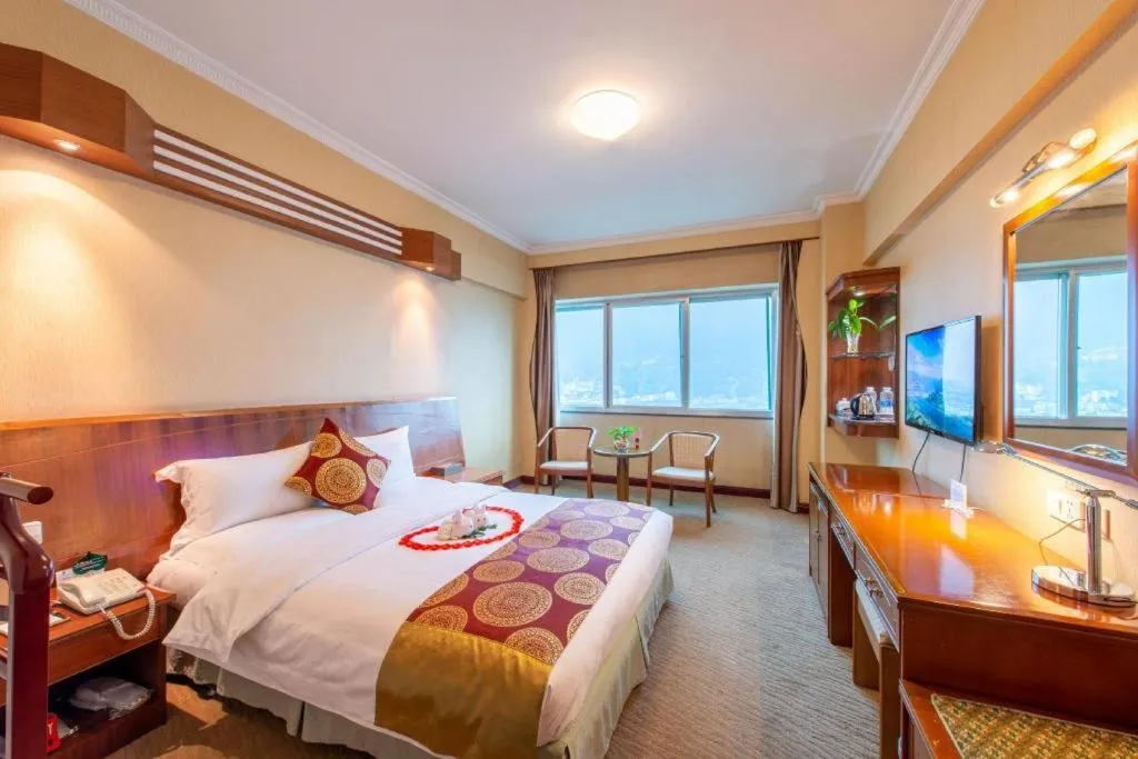 Bed in Yichang Three Gorges Project Hotel