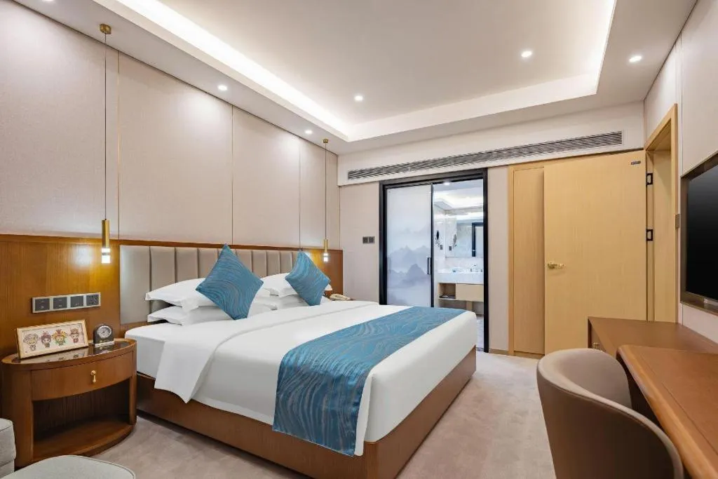 Bed in Yichang Three Gorges Project Hotel