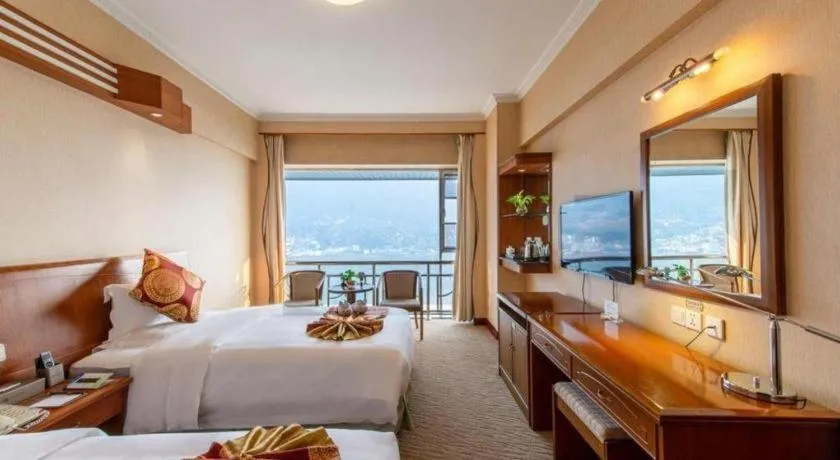 Bed in Yichang Three Gorges Project Hotel