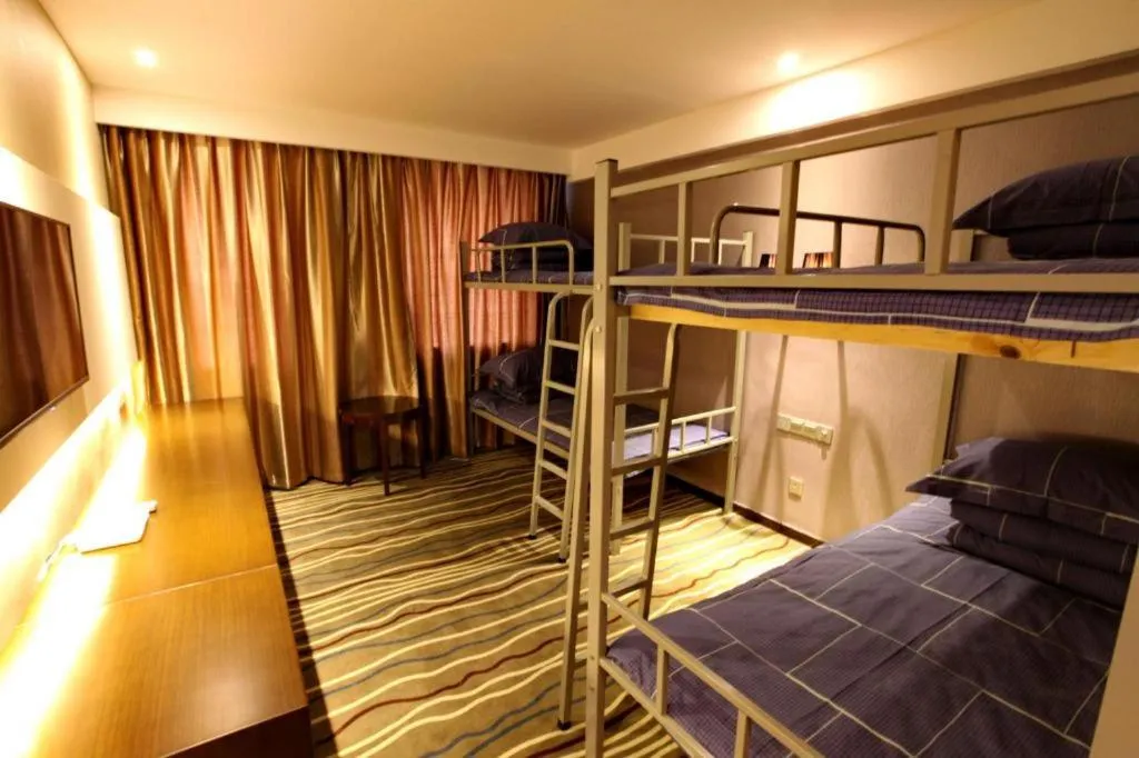 Bed in Yichang Three Gorges Project Hotel