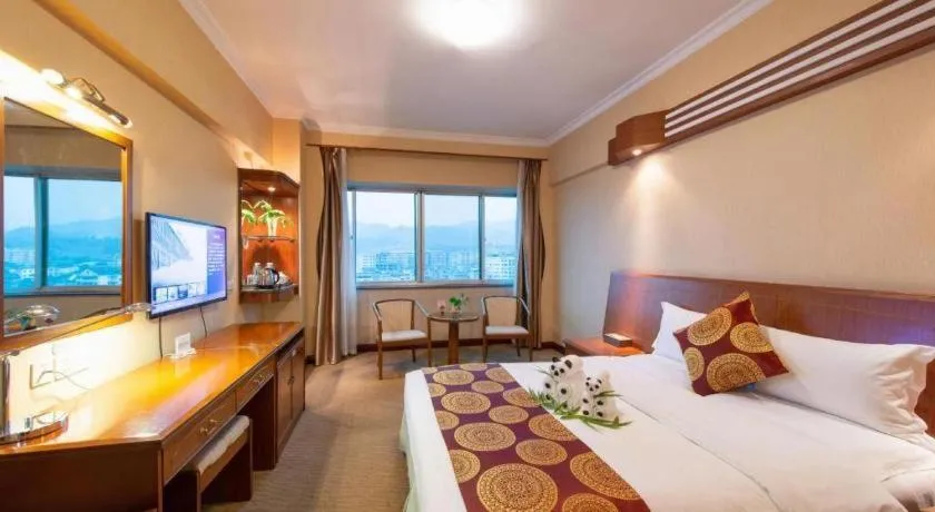 Bed in Yichang Three Gorges Project Hotel