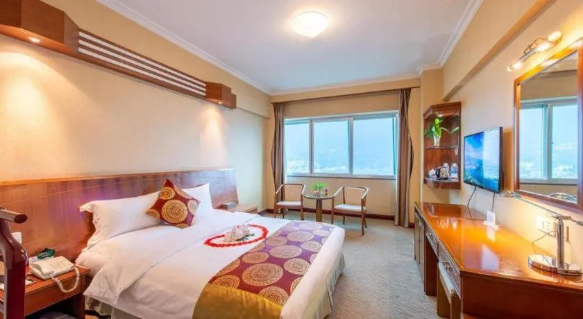 Bed in Yichang Three Gorges Project Hotel
