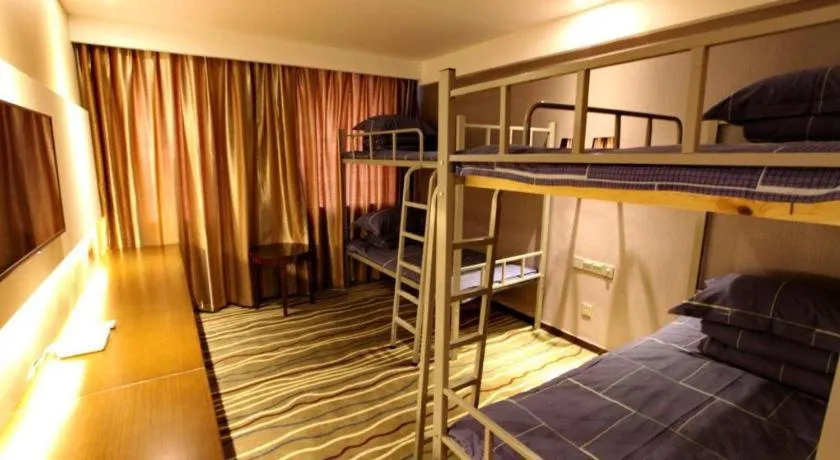 Bed in Yichang Three Gorges Project Hotel