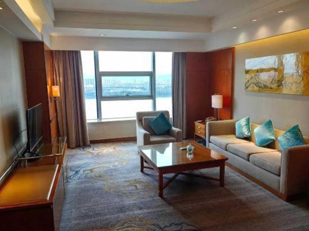 Fuyang International Trade Centre Hotel