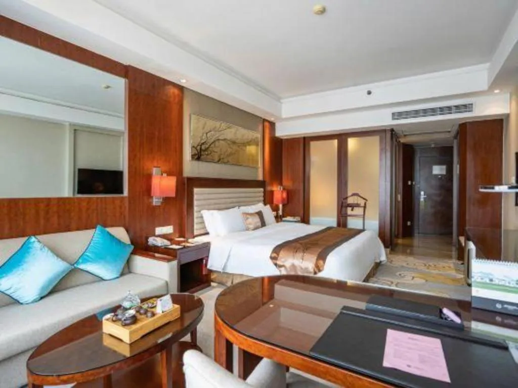 Fuyang International Trade Centre Hotel