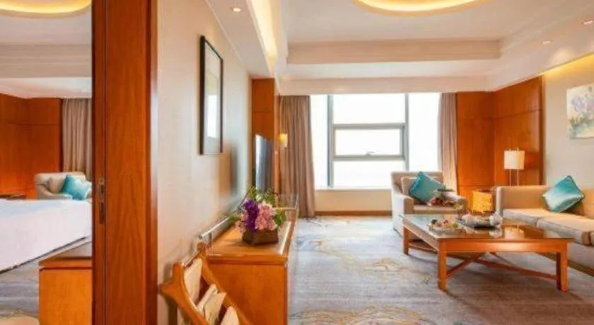 Bed in Fuyang International Trade Centre Hotel