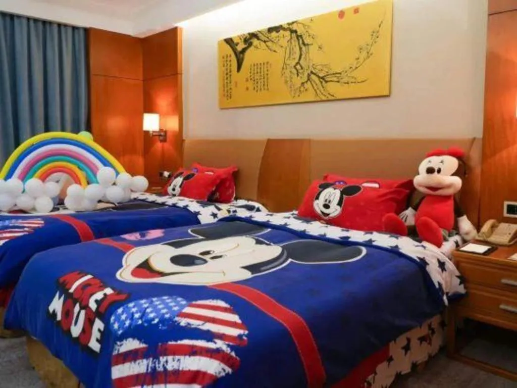 Bed in Fuyang International Trade Centre Hotel