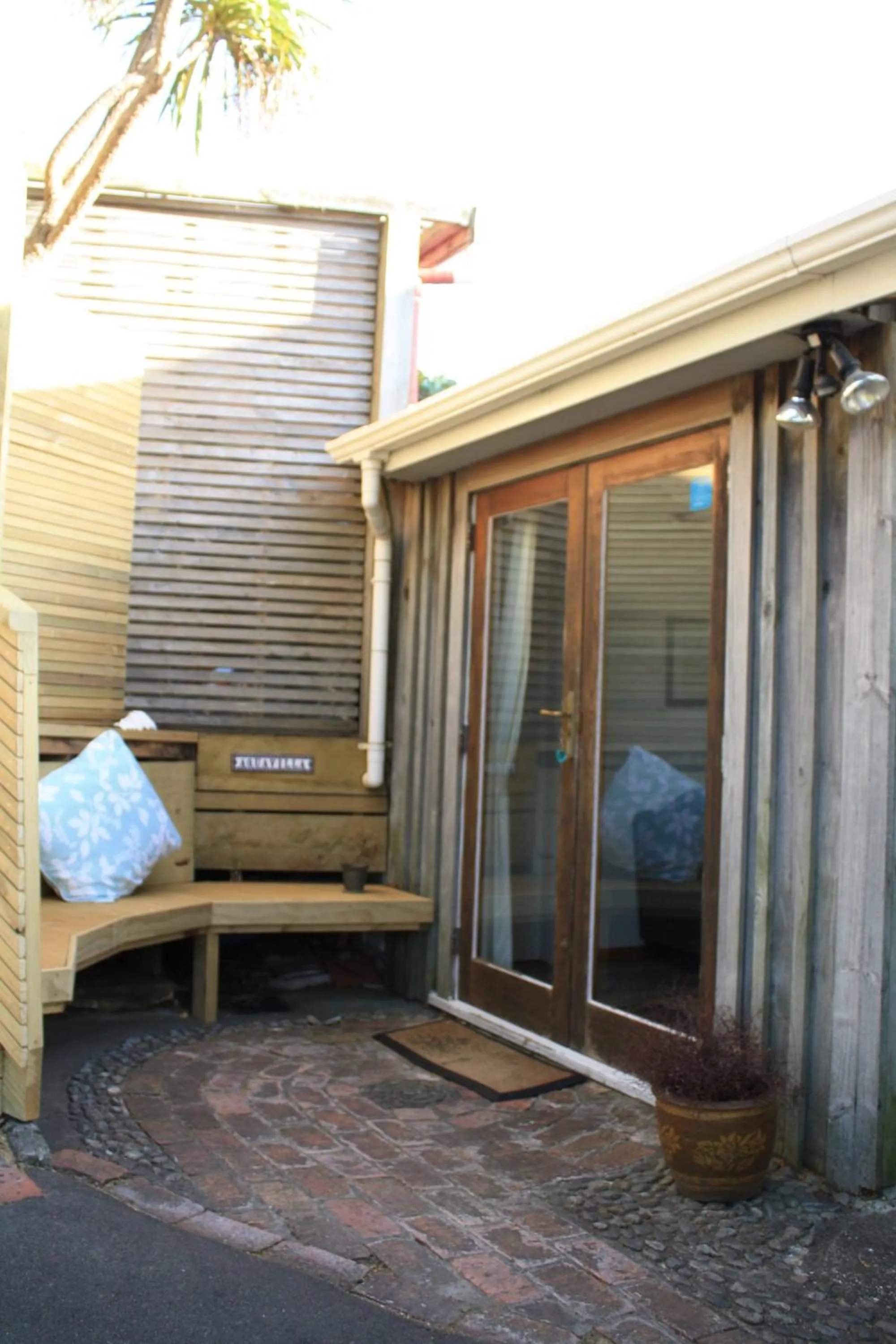 Facade/entrance in Aquavilla Studio