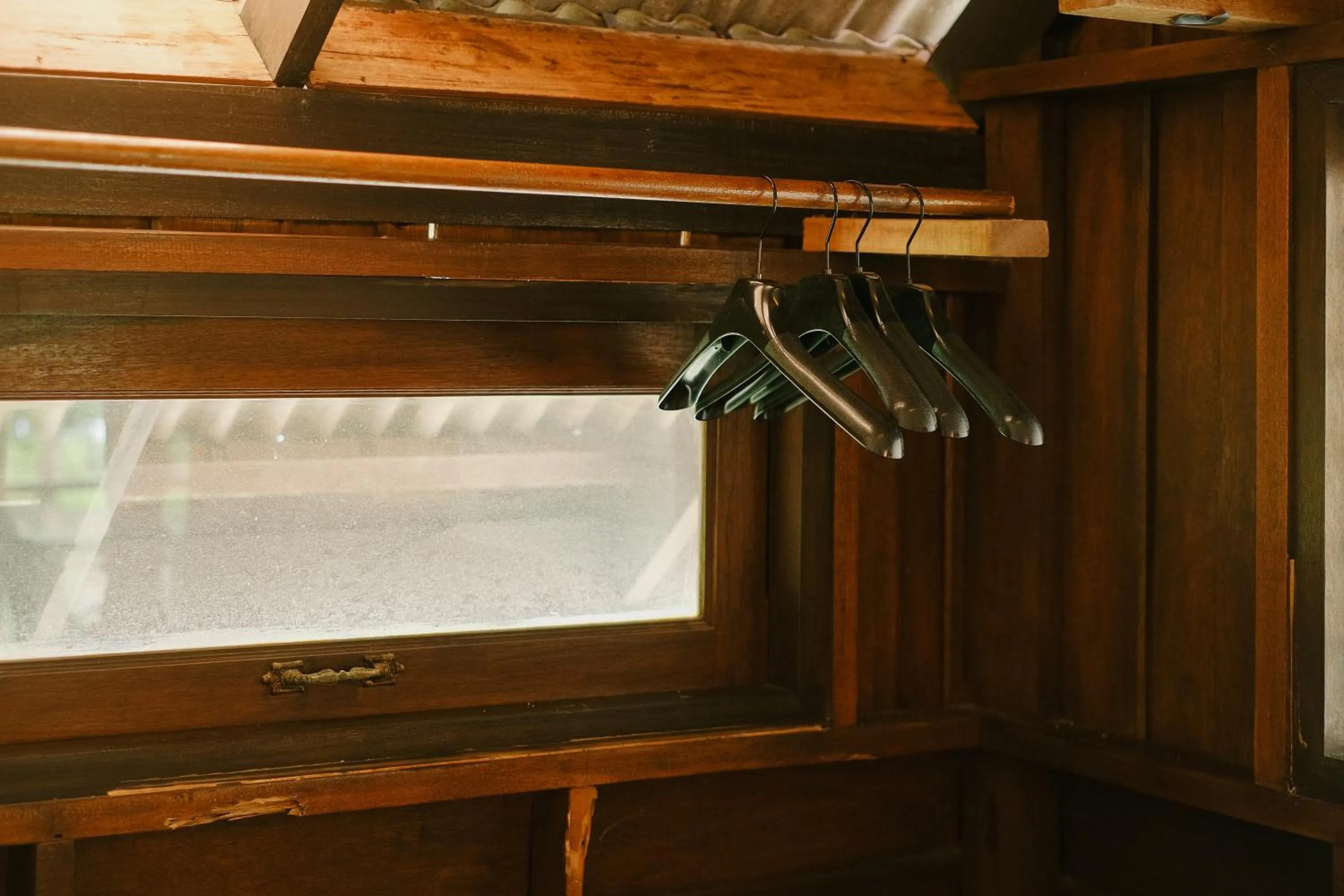 wardrobe in JOY Bungalow Resort and Restaurant