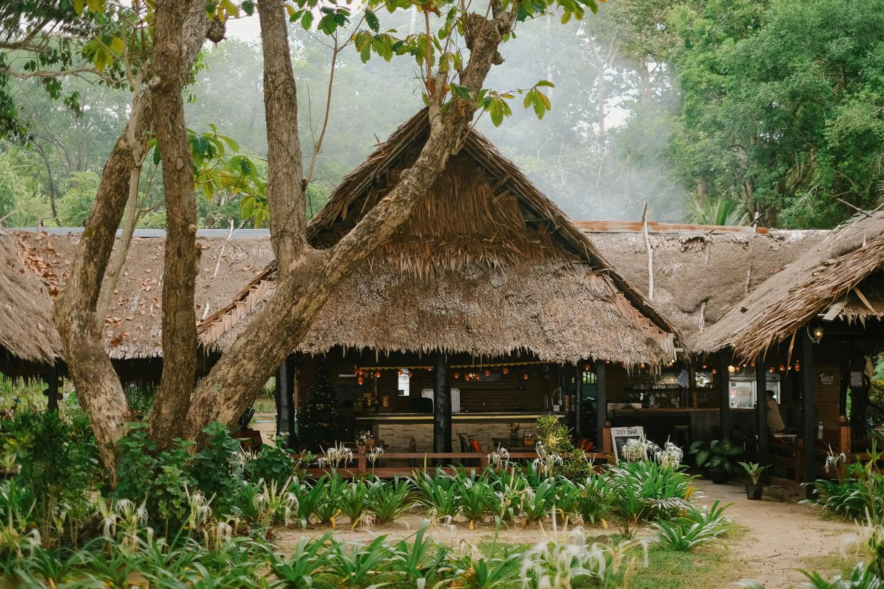 JOY Bungalow Resort and Restaurant