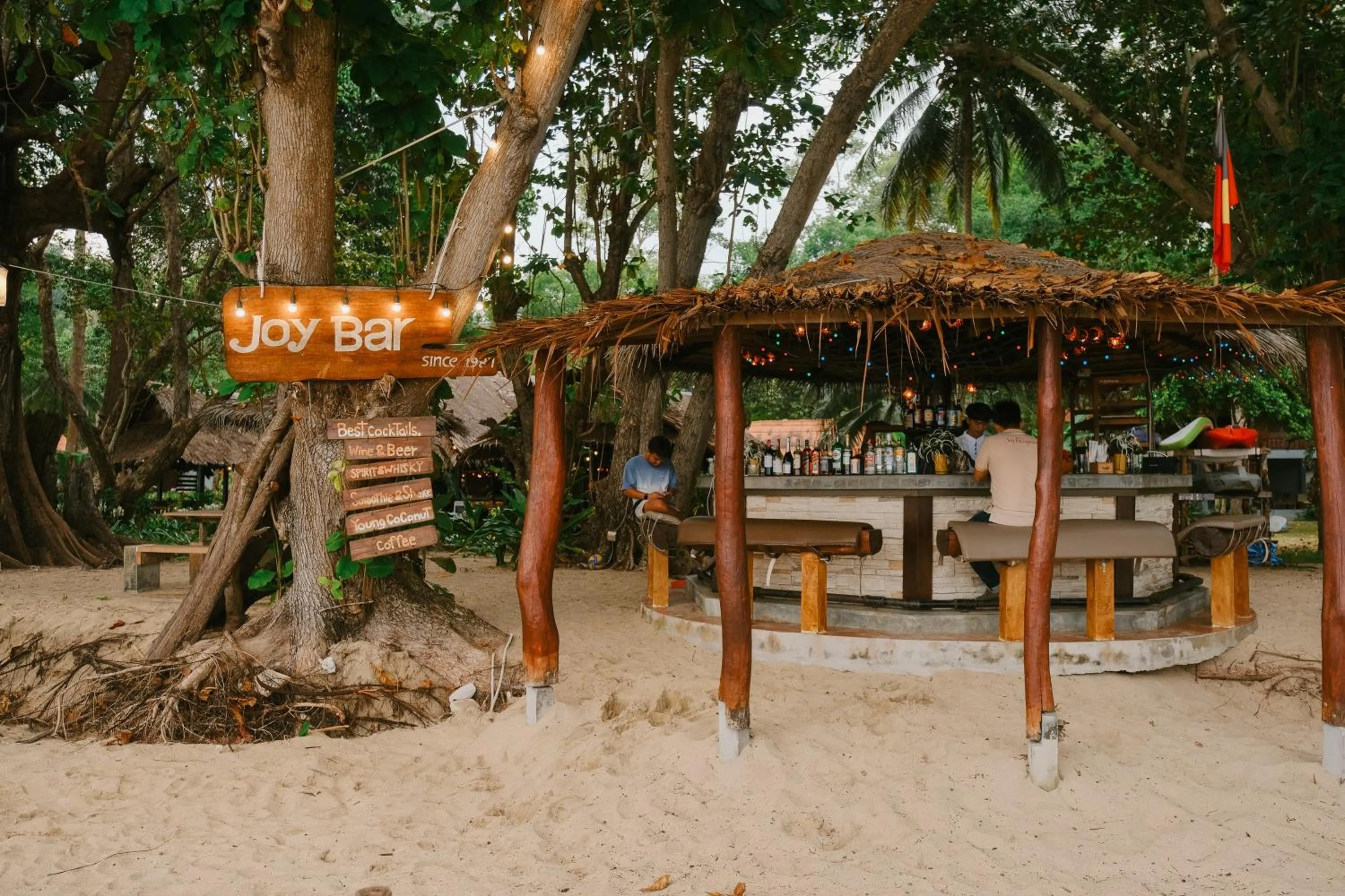 JOY Bungalow Resort and Restaurant