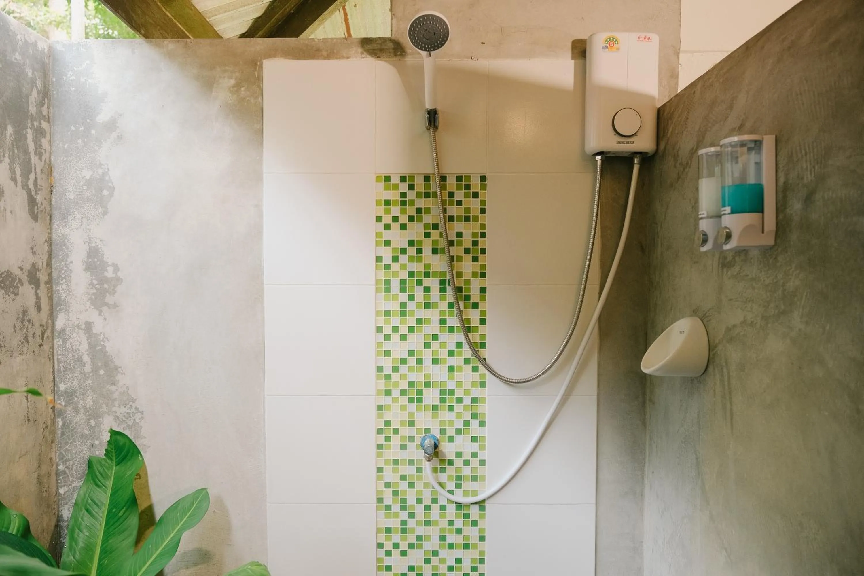 Shower in JOY Bungalow Resort and Restaurant