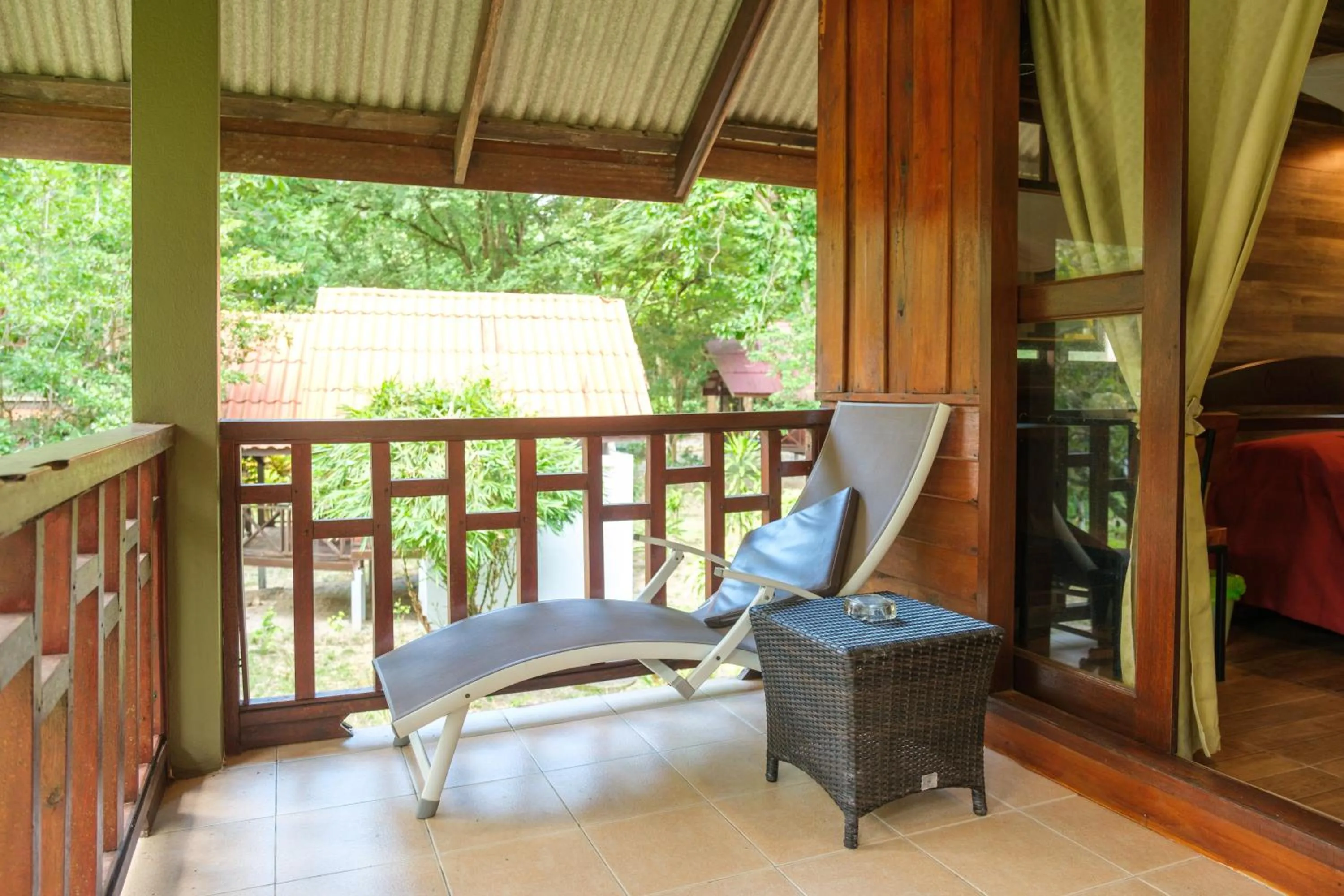 Balcony/Terrace in JOY Bungalow Resort and Restaurant