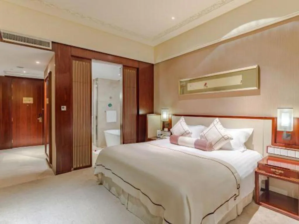 Bed in Tong Que Tai Jinling Hotel Tongling Anhui