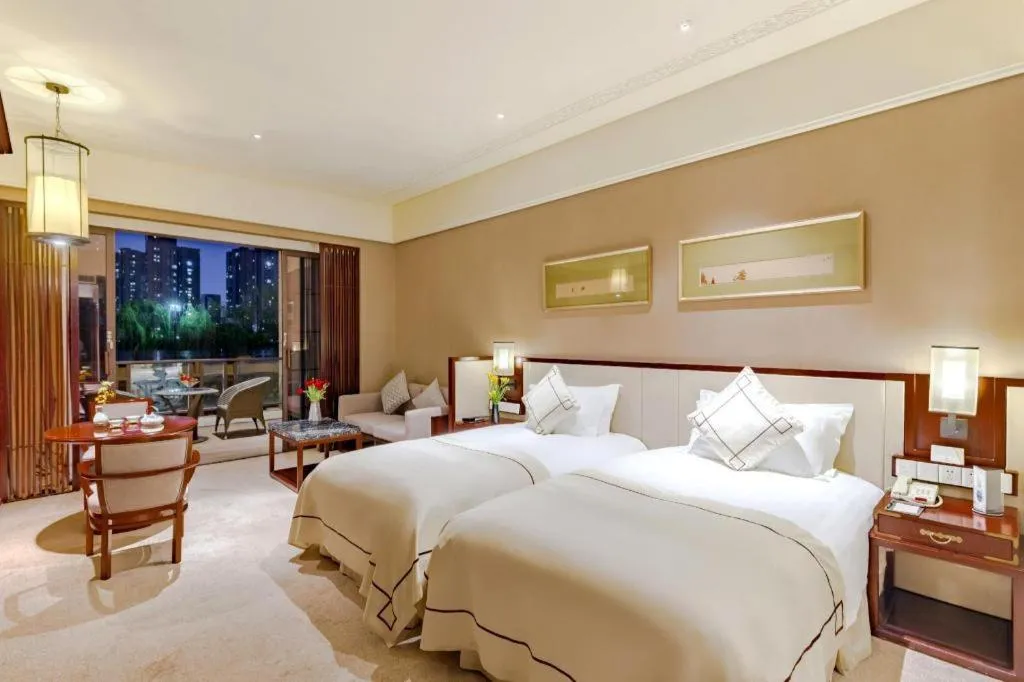 Bed in Tong Que Tai Jinling Hotel Tongling Anhui