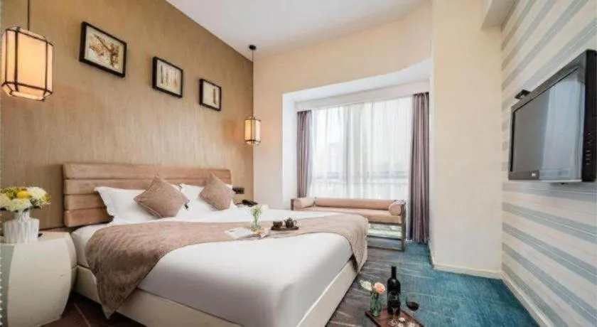 Bed in Xian Hotel New