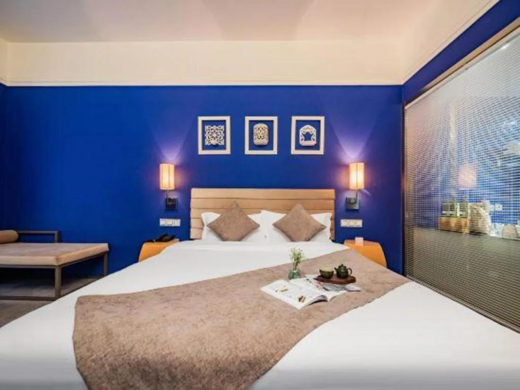 Bed in Xian Hotel New