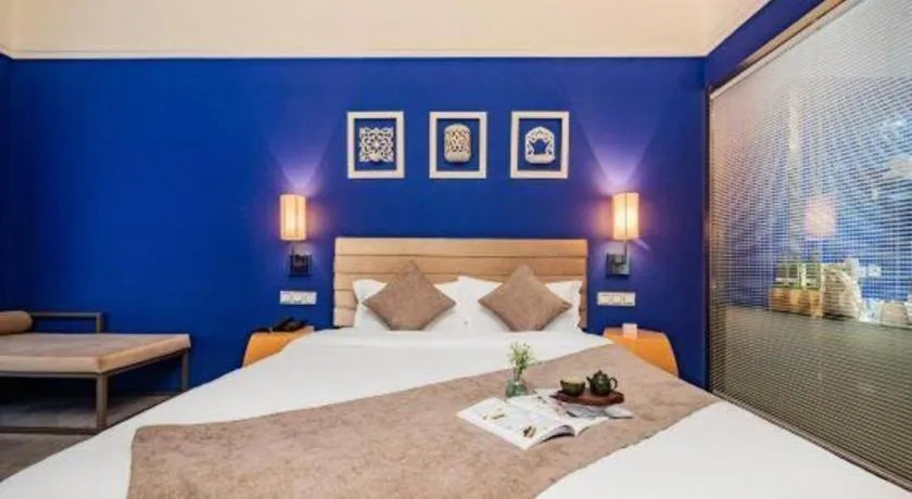 Bed in Xian Hotel New