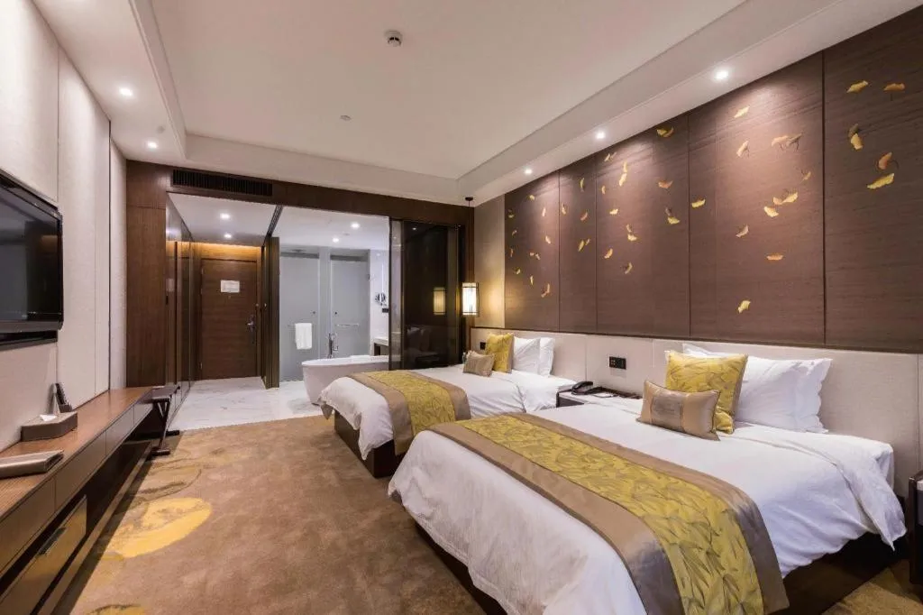 Bed in Nanjing Lakehome Hotels and Resorts