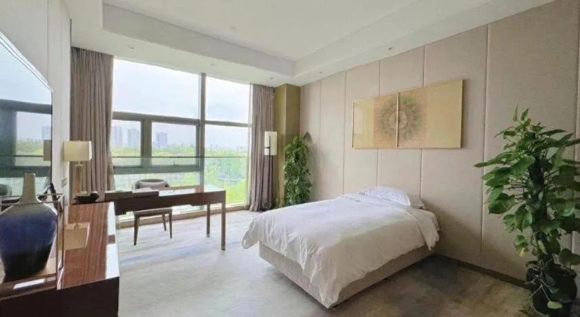 Bed in Nanjing Lakehome Hotels and Resorts
