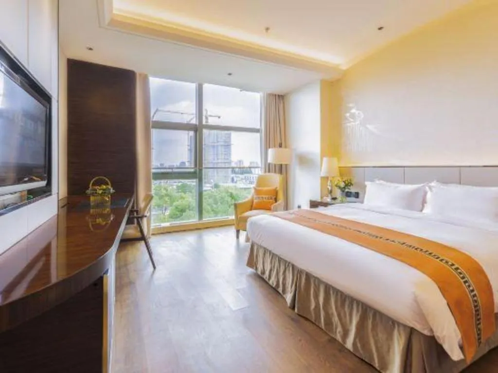 Bed in Nanjing Lakehome Hotels and Resorts