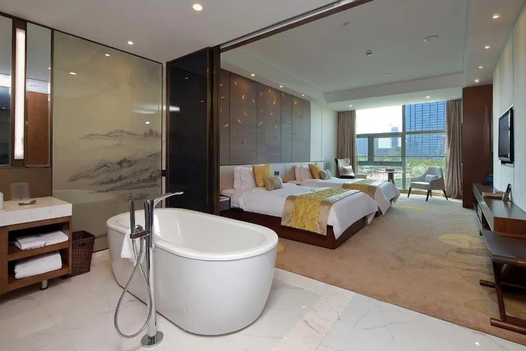 Bed in Nanjing Lakehome Hotels and Resorts