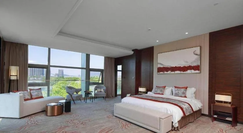 Bed in Nanjing Lakehome Hotels and Resorts