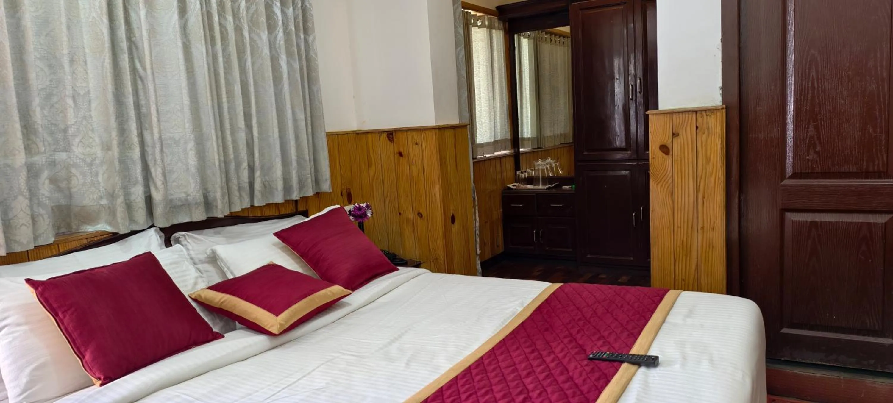 Bed in Tree Elanza, Unit of Santhi Ayurvedic Resort