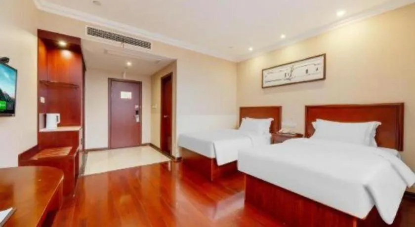 Bed in GreenTree Inn Suzhou Dongxing Road Xinye Square Express Hotel