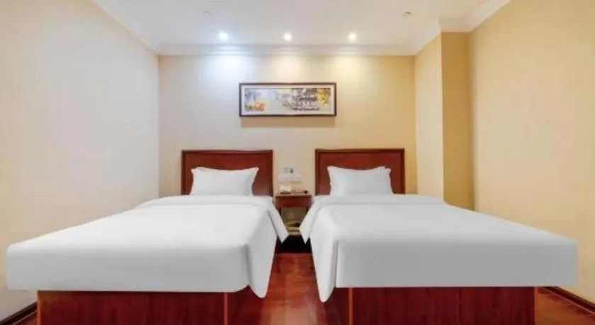 Bed in GreenTree Inn Suzhou Dongxing Road Xinye Square Express Hotel
