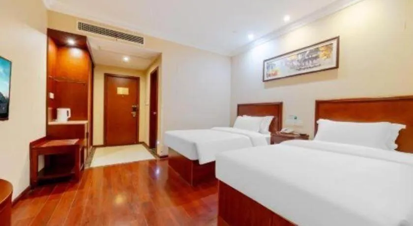 Bed in GreenTree Inn Suzhou Dongxing Road Xinye Square Express Hotel