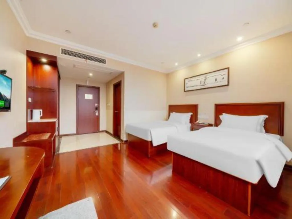 Bed in GreenTree Inn Suzhou Dongxing Road Xinye Square Express Hotel