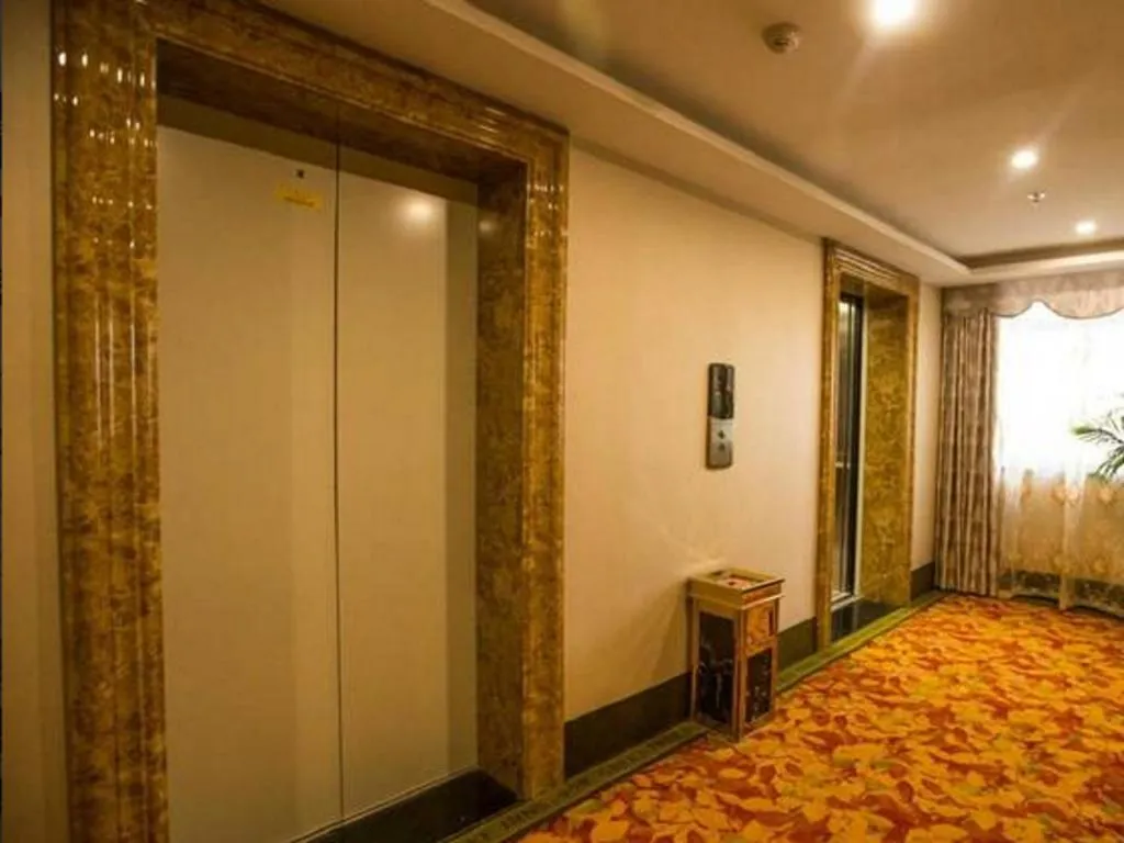 GreenTree Inn ChiZhou QinGYAng Miaoqian Road Rongxing Building Business Hotel