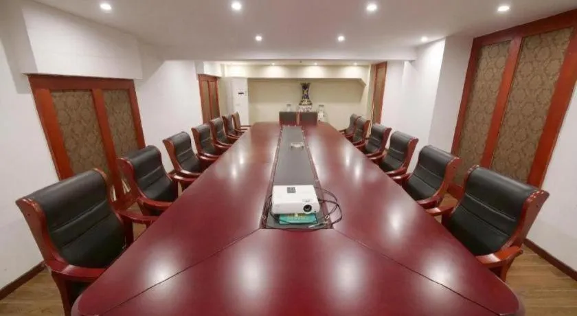 GreenTree Inn ChiZhou QinGYAng Miaoqian Road Rongxing Building Business Hotel