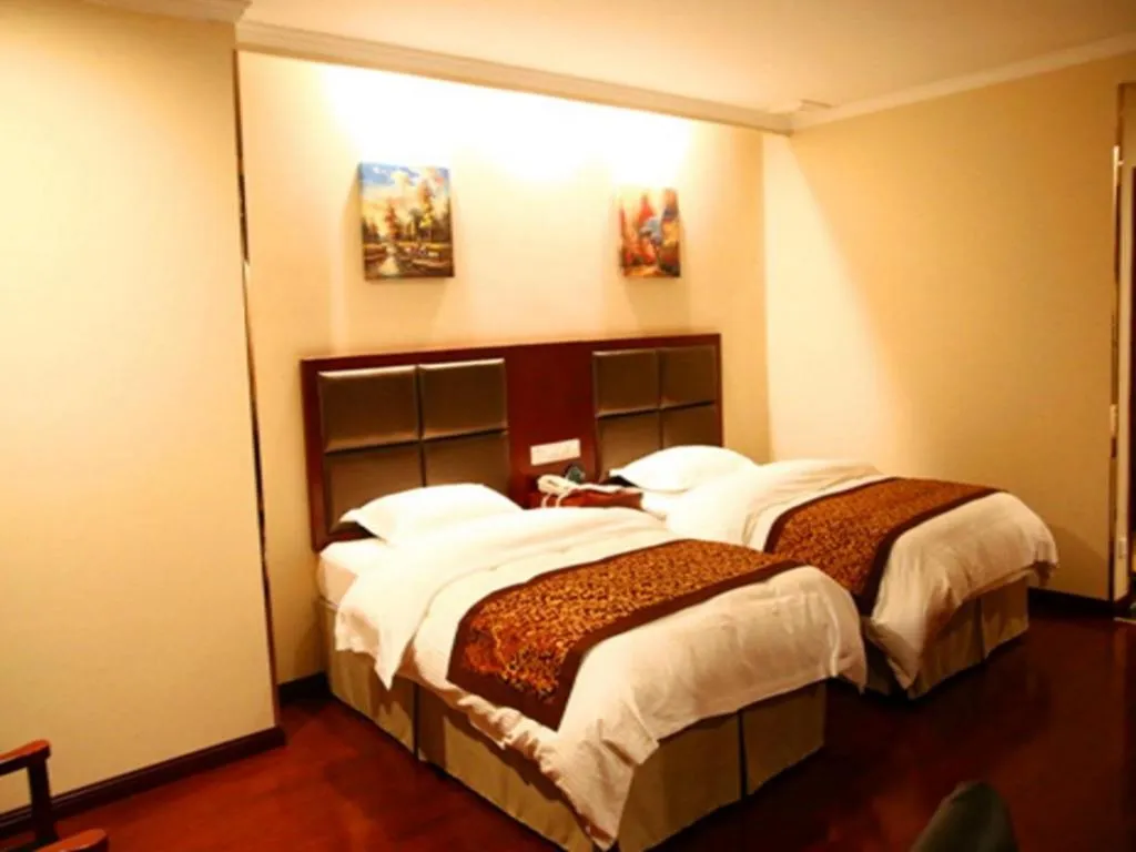 Bed in GreenTree Inn ChaoHu Tianchao Plaza Express Hotel