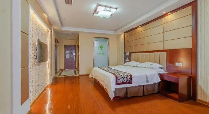 Bed in GreenTree Inn Chuzhou City Quanjiao County High-Speed Italy Trade City Business Hotel