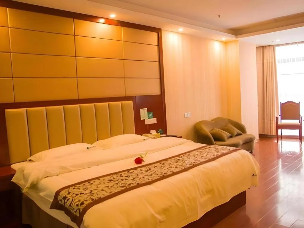 Bed in GreenTree Inn Chuzhou City Quanjiao County High-Speed Italy Trade City Business Hotel