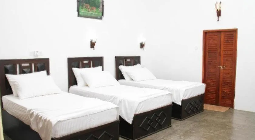 Bed in Yala Way Hide Resort