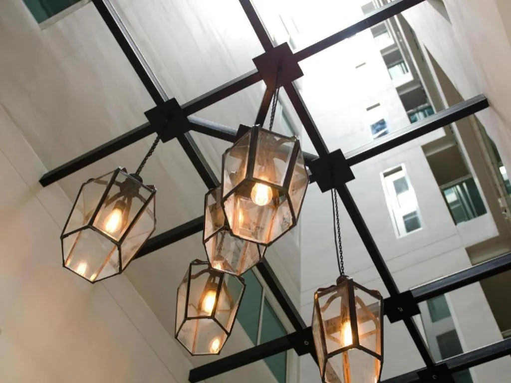 Elegancy Sansabai Hotel