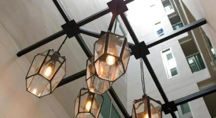 Elegancy Sansabai Hotel