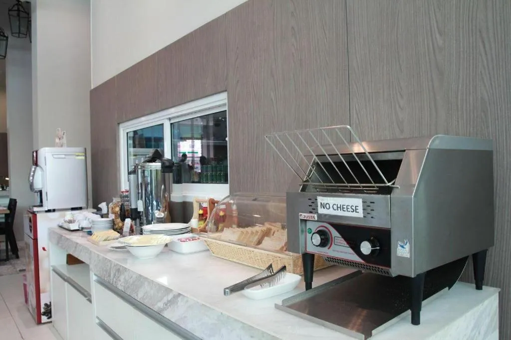 Elegancy Sansabai Hotel