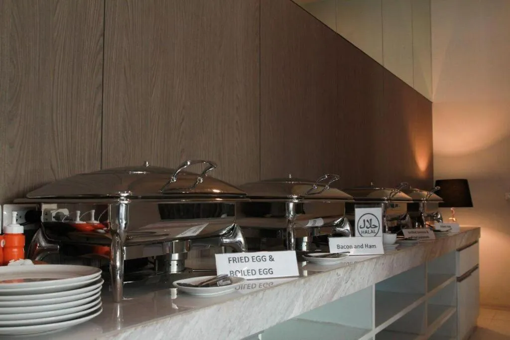 Elegancy Sansabai Hotel