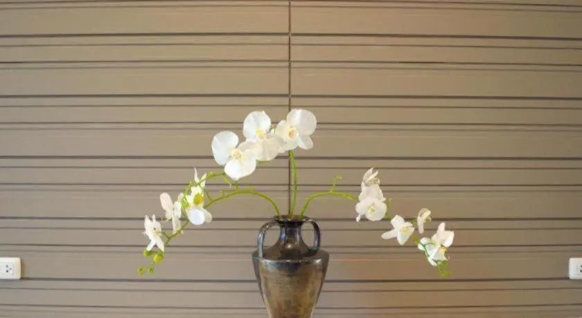 Elegancy Sansabai Hotel