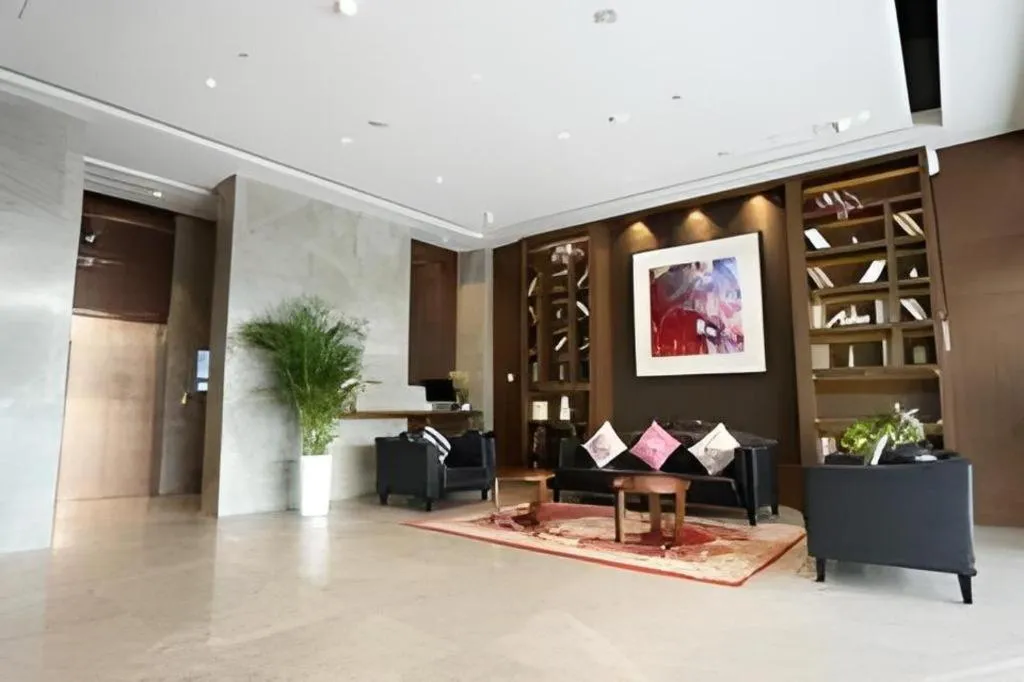 Yitel Guangzhou Pazhou Exhibition Center Chigang Metro Station