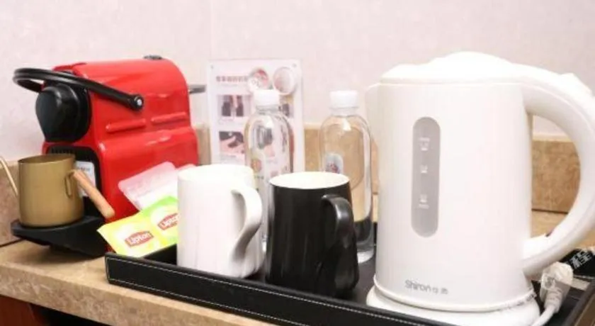 Yitel Guangzhou Pazhou Exhibition Center Chigang Metro Station